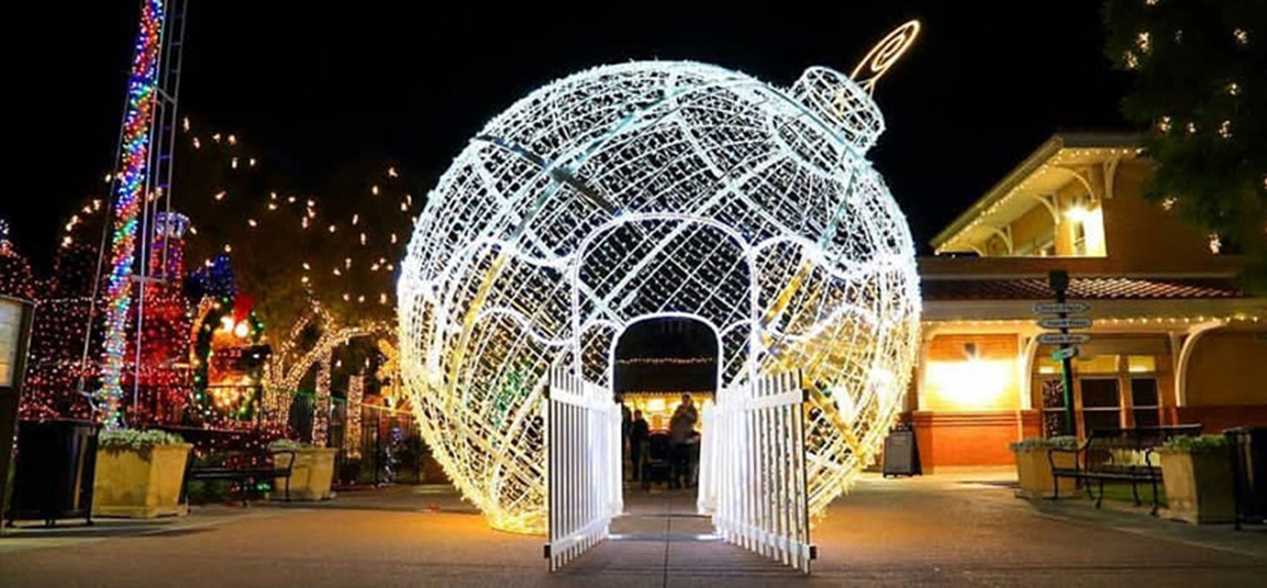 Christmas Light Decorators – Arizona’s Largest Decorator